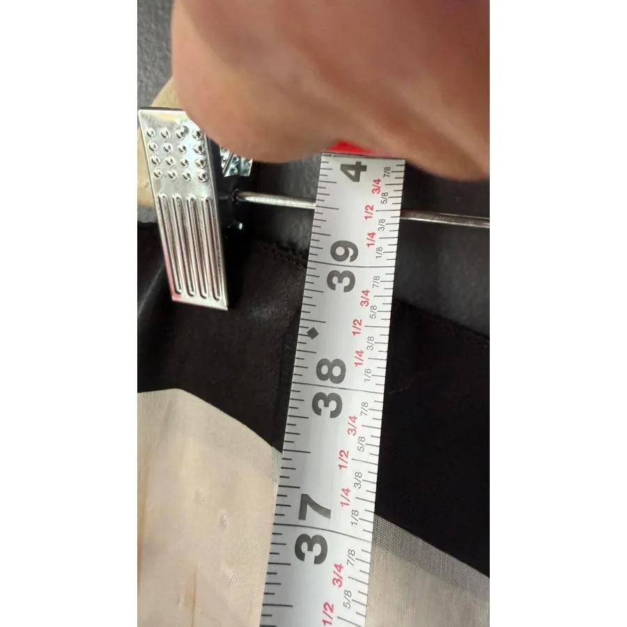 Floral Print Women's Scarf with Black Border White - Image 4