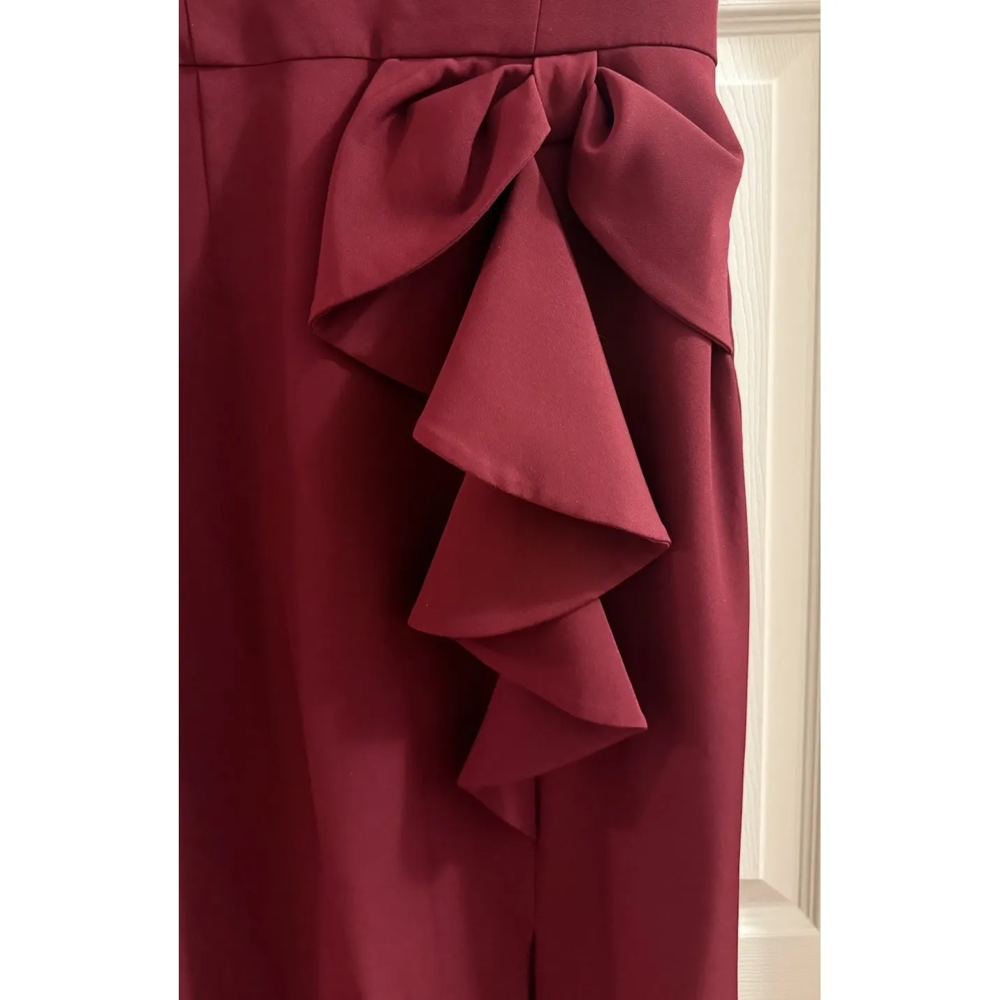 Vince Camuto Burgundy Bow Ruffle Scuba Crepe Gown Dress Bridesmaid Formal Sz 8 - Image 4