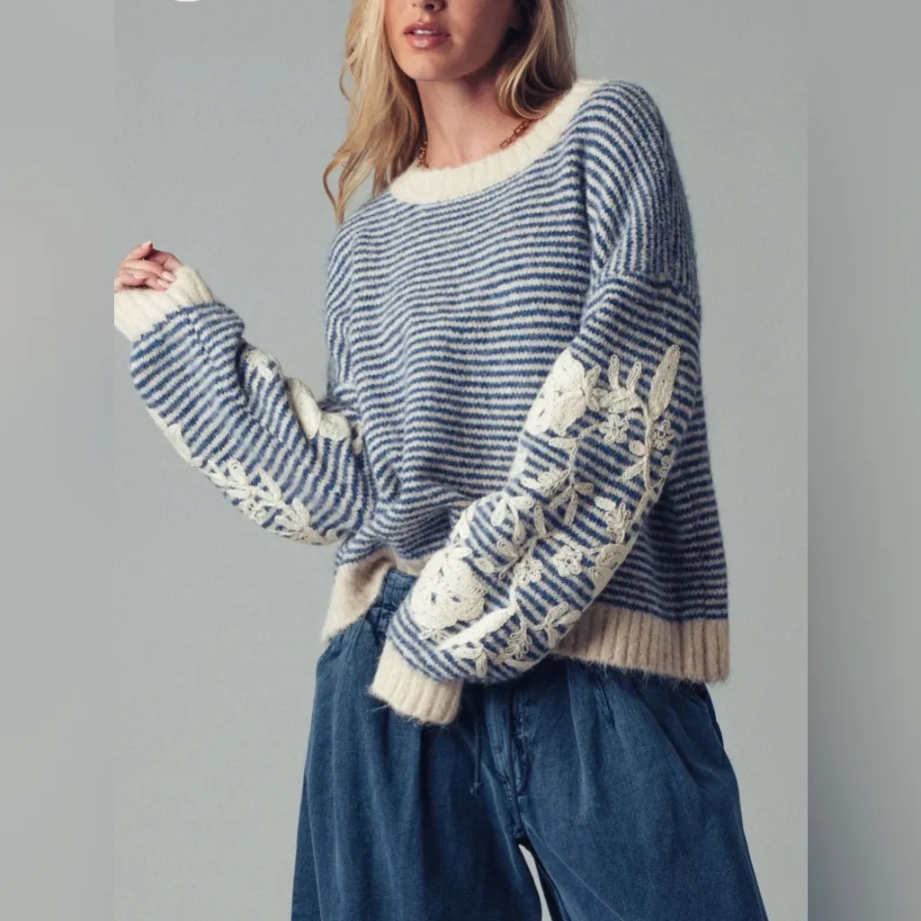 Urban Daizy NWT  Embroidered Striped Knit Sweater - Image 3