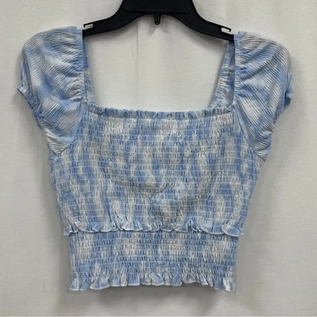 Lush Crop Top Women’s Blue White Tie Dye Smocked Large New with Tags - Image 5