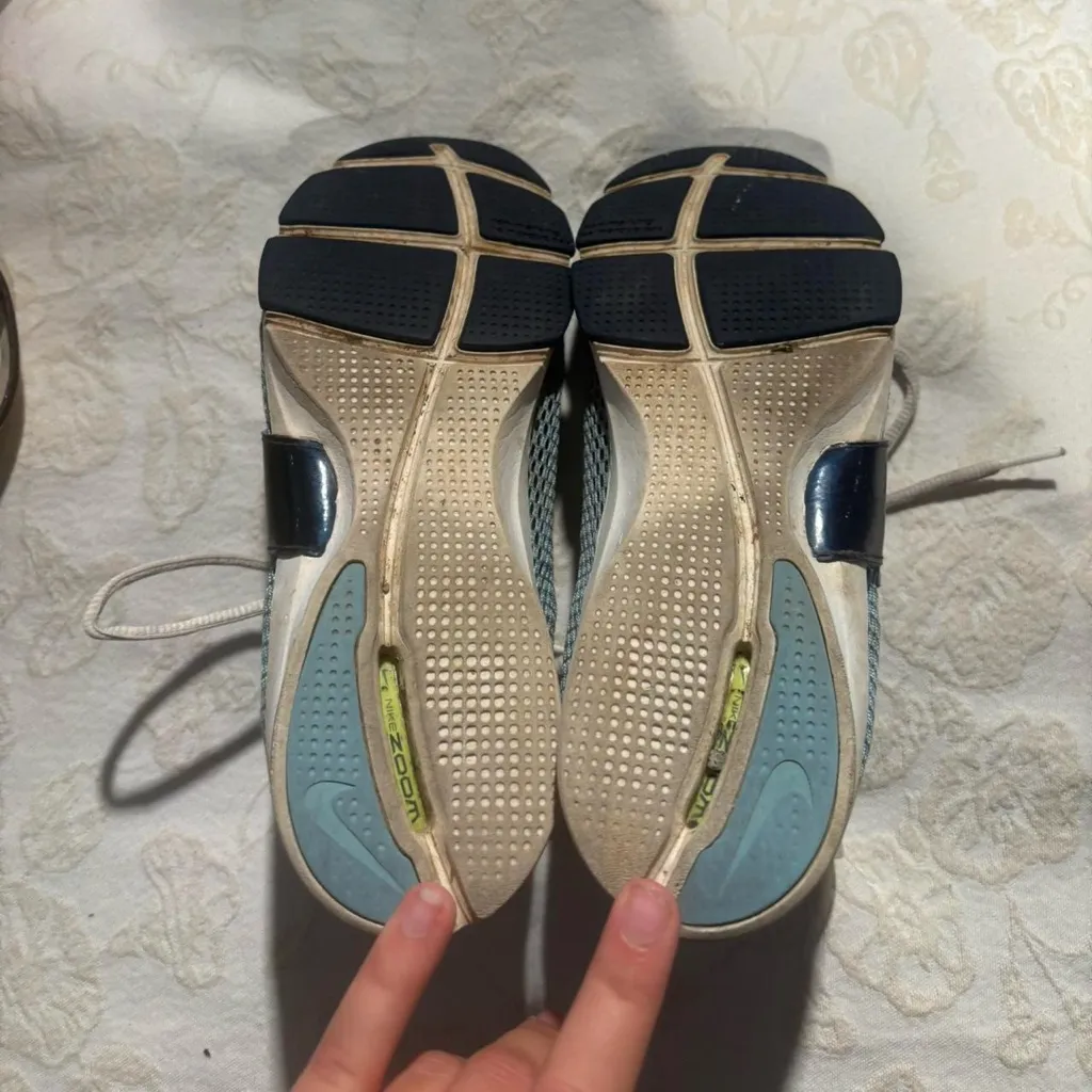 Vintage Y2K 2000s Nike Air Zoom blue and white sneakers - Image 3