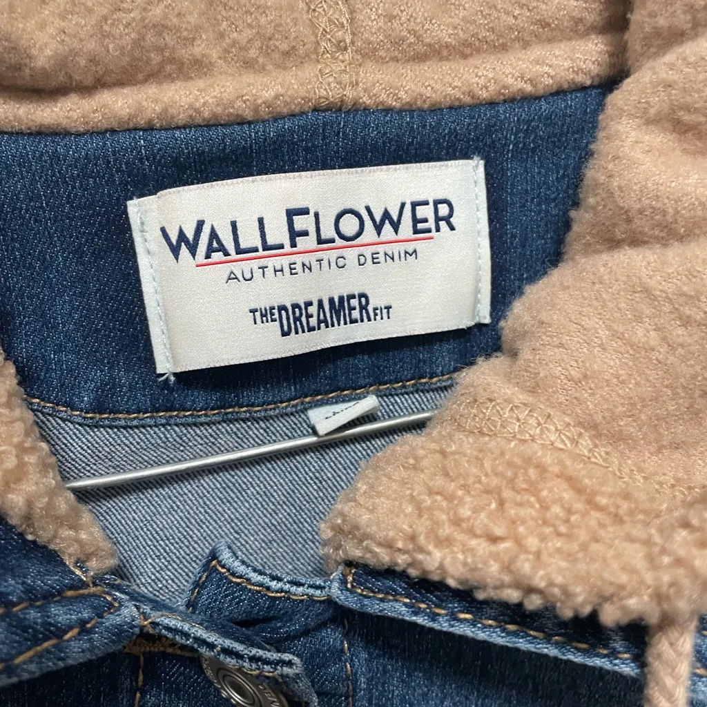 Wallflower Denim Sherpa Jean Jacket Size M Blue Size M - Image 4