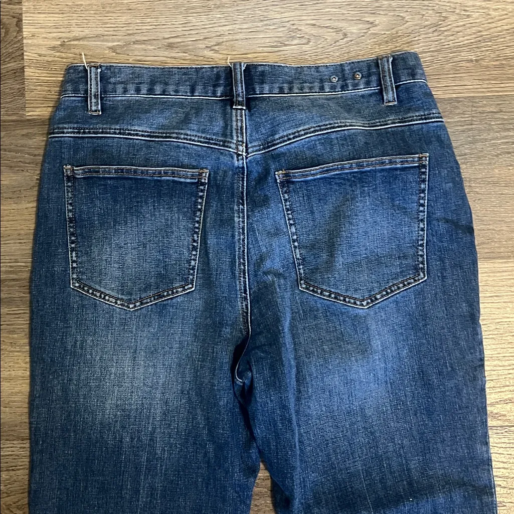 CAbi 5th Avenue High Rise Straight Leg Women's Blue Raw Hem Jeans Size 10 - Image 8