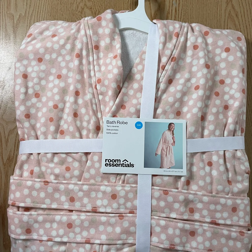 New Women’s Room Essentials Blush Polka Dot Robe Cotton Terry size Small/Medium Pink - Image 2