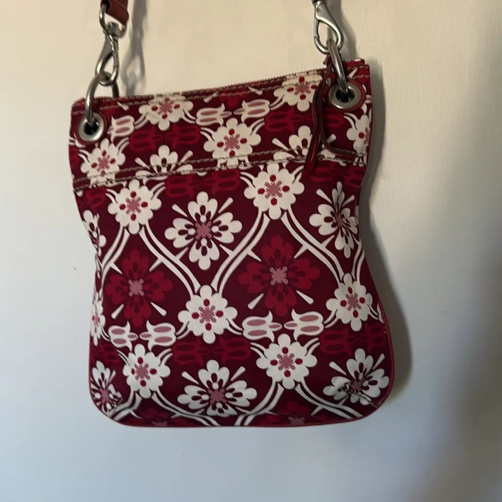 Fossil Red Floral Canvas Leather Crossbody‎ Bag Adjustable Strap Silver Hardware - Image 5