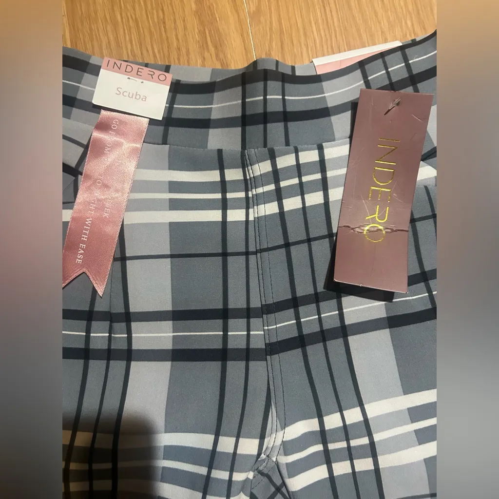 INDERO scuba style black white toned plaid skinny pant ladies S - Image 2