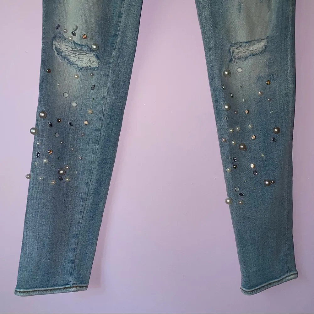 Driftwood Beau Skinny Jeans Size 26 Pearl Studded Light Wash Distressed - Image 4