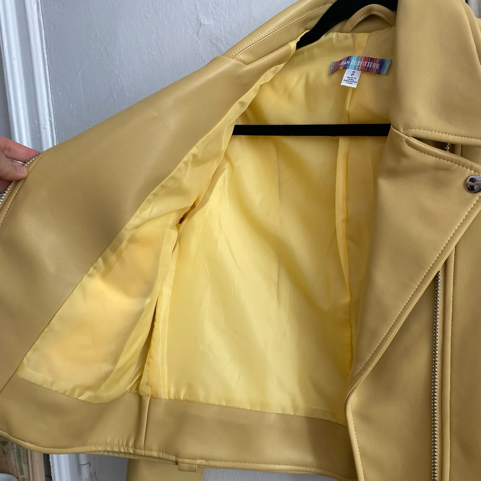 Urban Outfitters Celeste Faux Leather Moto Jacket Sz Small - Image 10