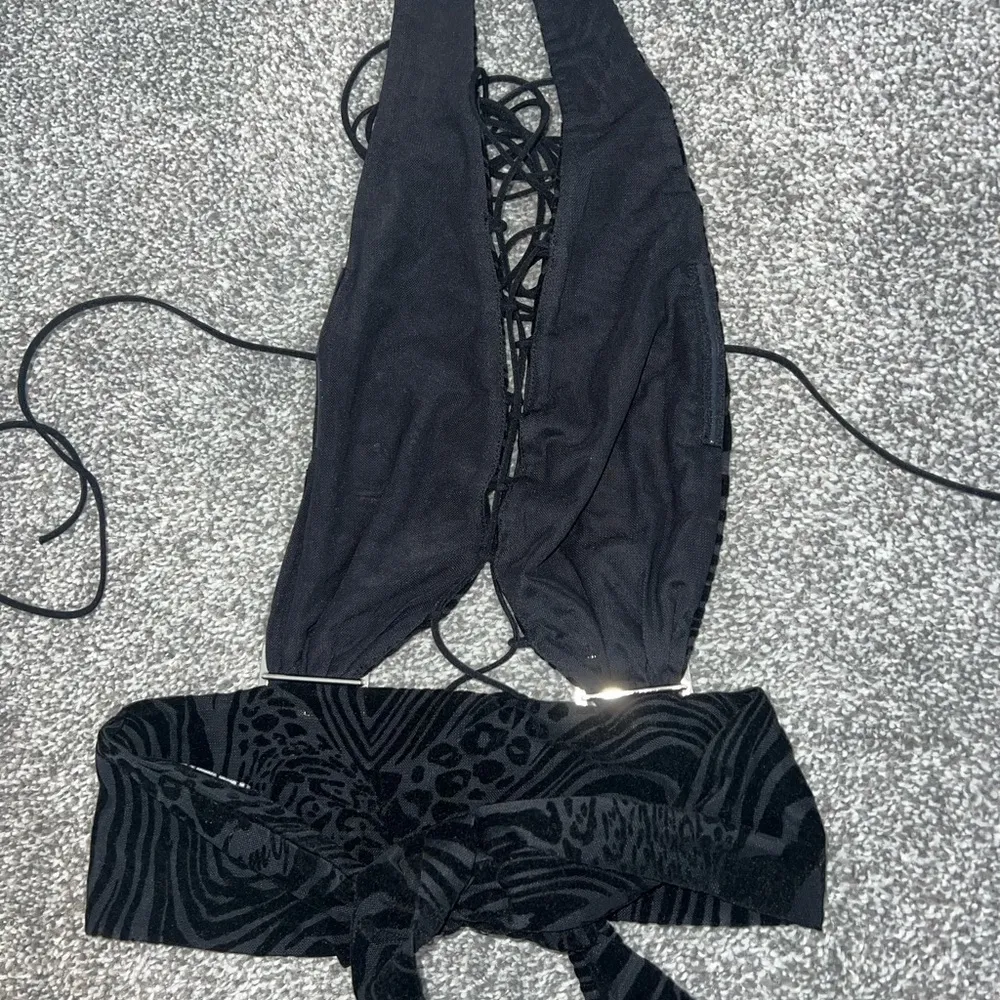 I am Gia black xs top - Image 8