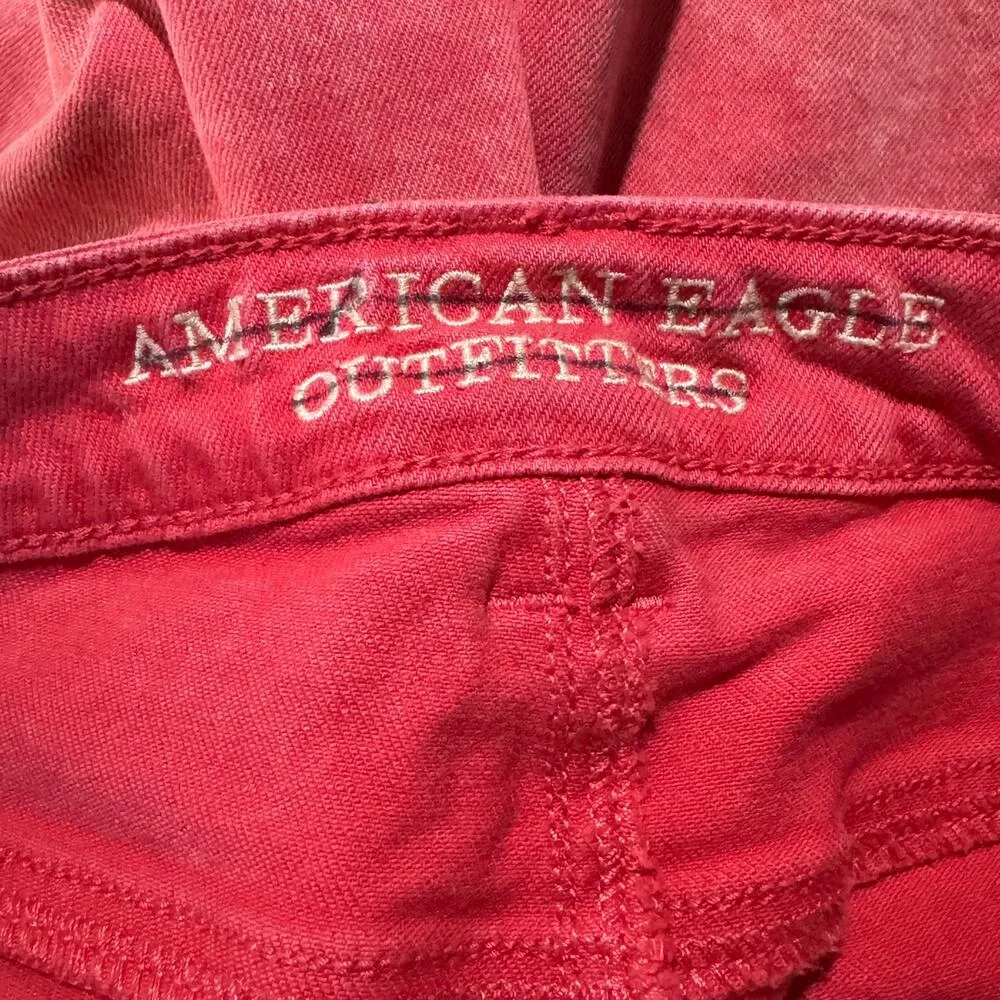 American Eagle SZ 2 Shorts Mid-Rise Stretch Zip-Fly Rear Frayed Hems Pink Wash - Image 5