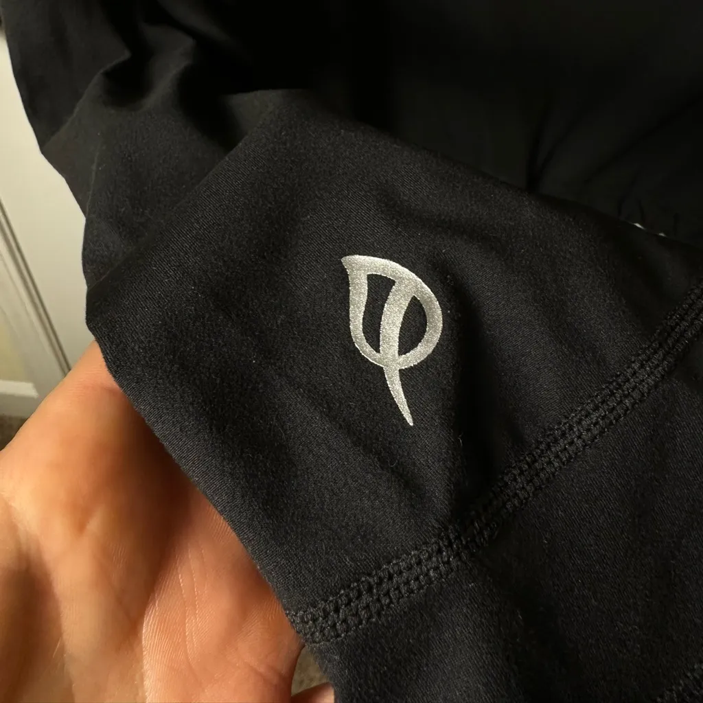 Womens P'tula Black Long Sleeve Workout Crop Top Mesh Back Size Medium - Image 5