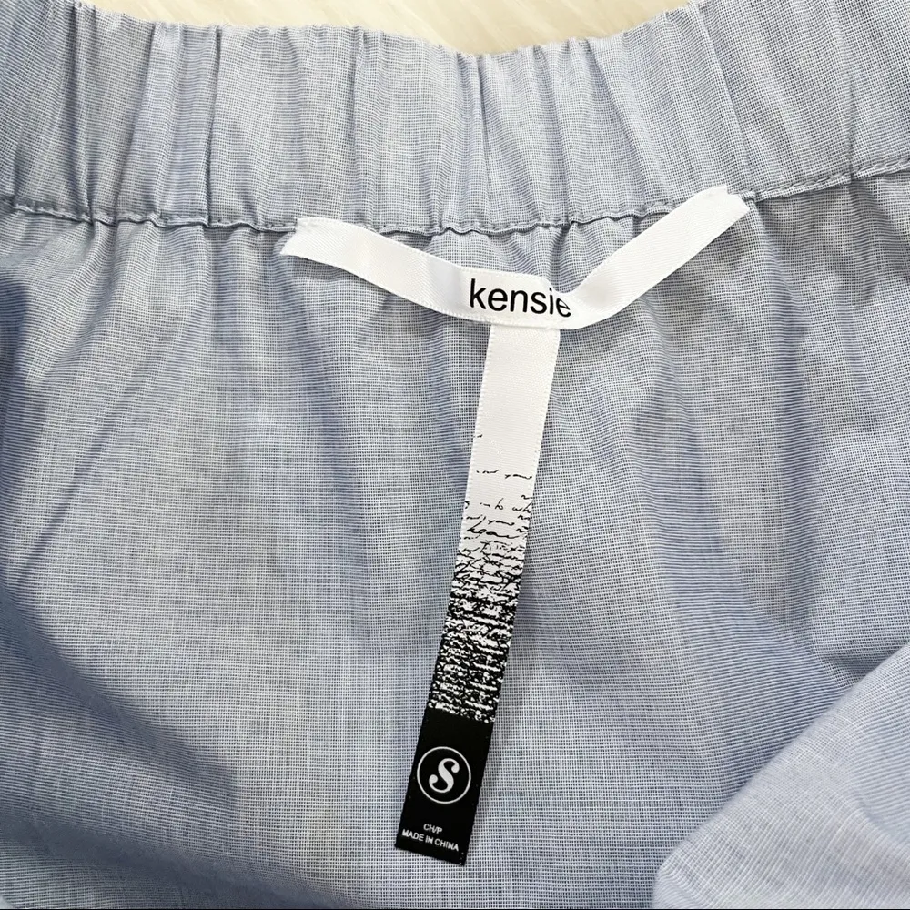 Kensie Oxford Off-The-Shoulder Blue Dress - Image 9