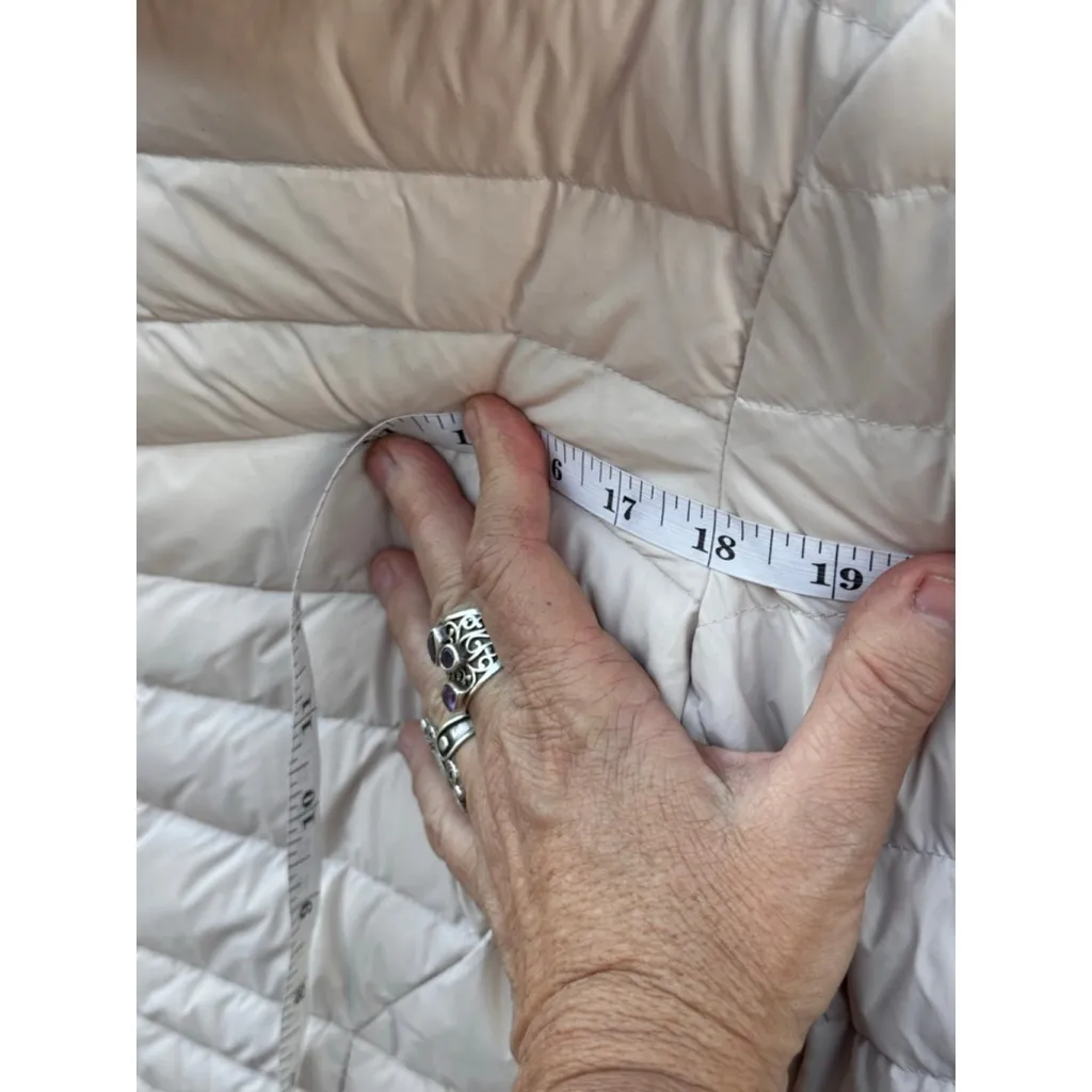 NWT Lands' End Puffer Jacket Women's XS Beige - Image 4