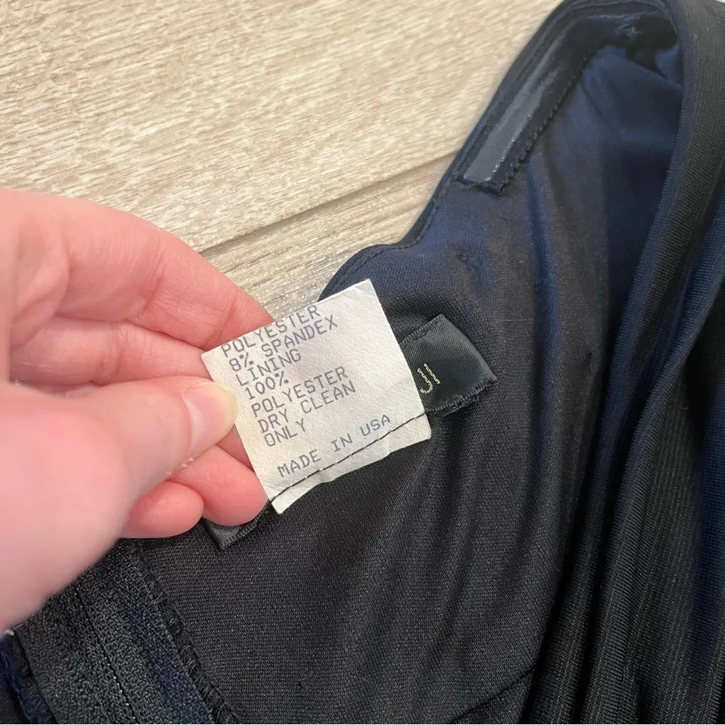 Tadashi Shoji Black Taffeta Fit and Flare Off the Shoulder Dress Size 8 - Image 4