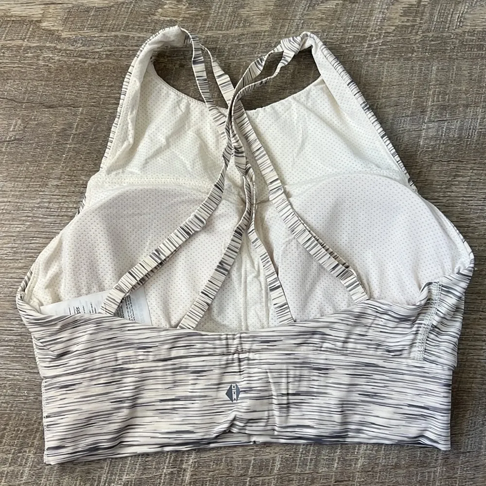 TAVI Grey & White Sports Bra Size Small Gray - Image 2