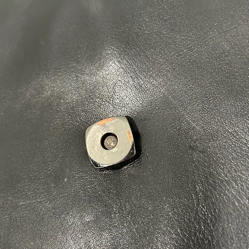 Vintage Liz Claiborne Genuine Leather Shoulder Bag Black Cowhide Handbag Purse - Image 9