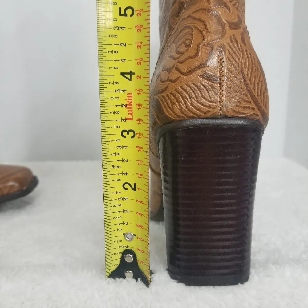 NEW! Matisse tooled leather booties Brown Size 7 - Image 6