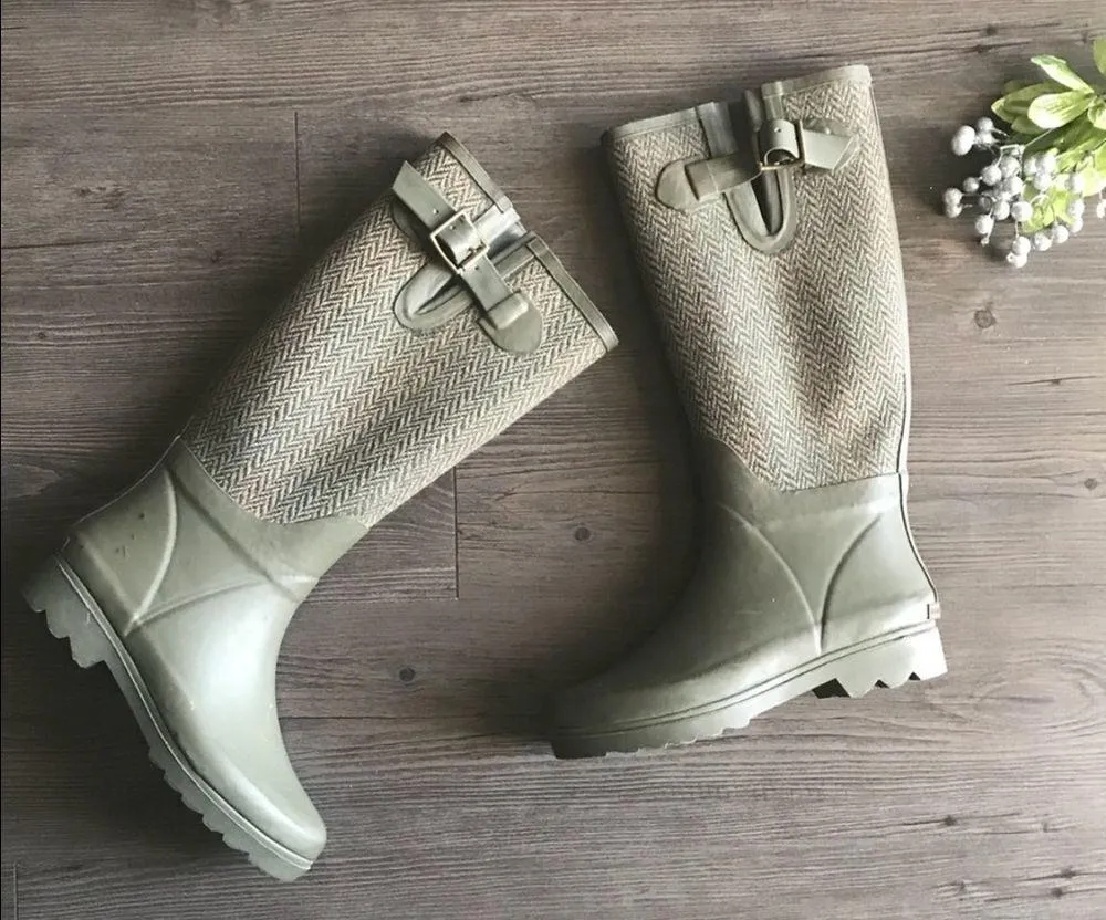 Banana republic rain boots Sz 6 - Image 4