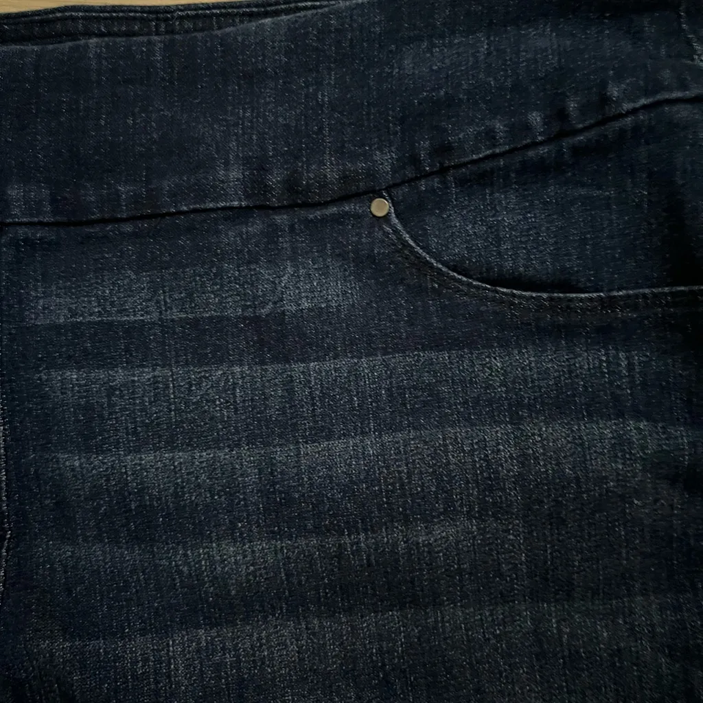 Westbound Women's Blue Denim Shorts Size 14P - Image 2