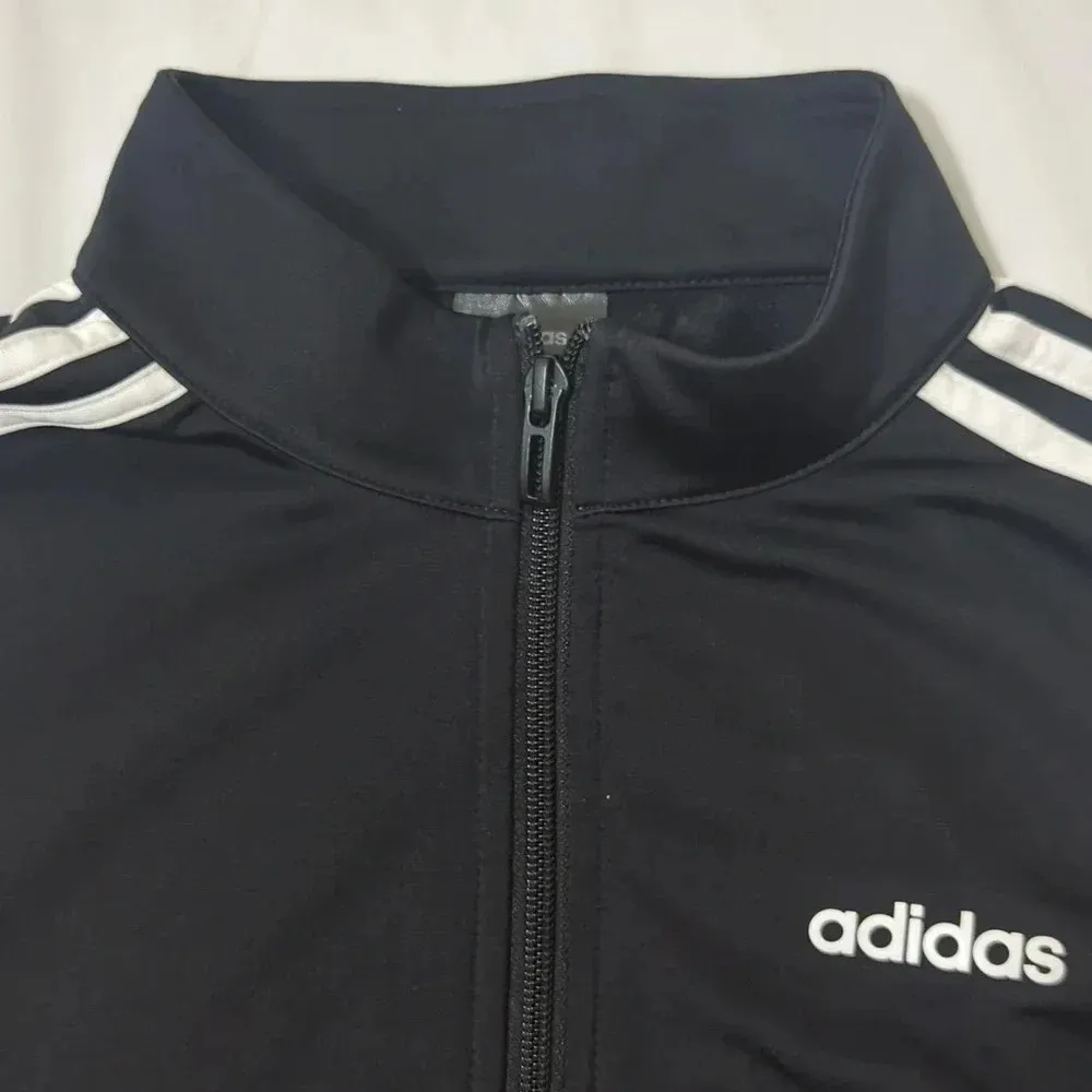 Small Adidas Black and White Junior/Youth Jacket - Image 4