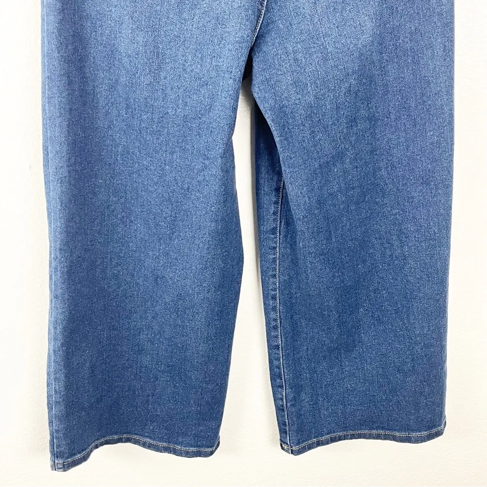 Nine West  High Rise Belted Waist Wide Leg Cropped Jeans, Size 16 - Image 12