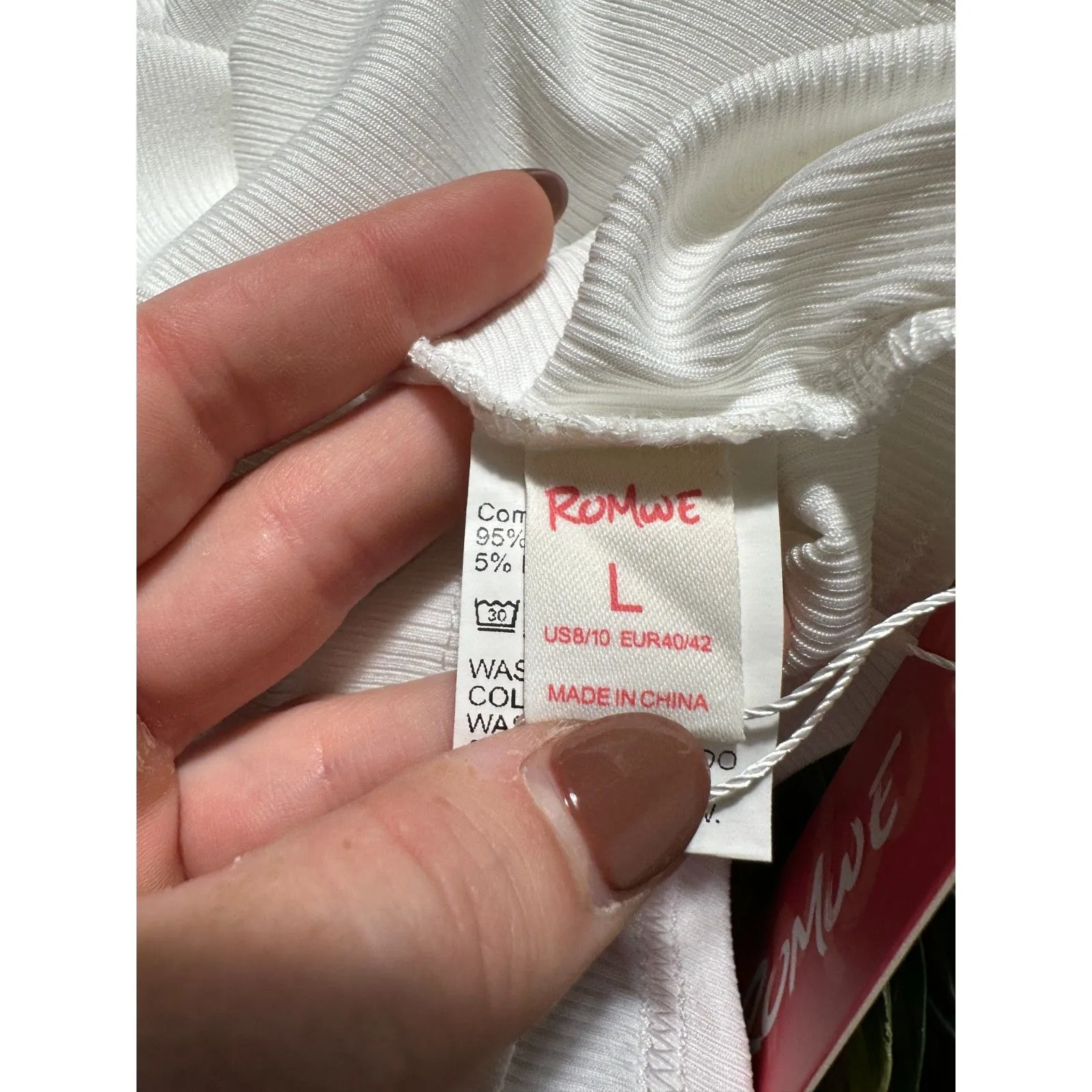 Halloween Cat White Cropped Tank Size Large NWT - Image 3