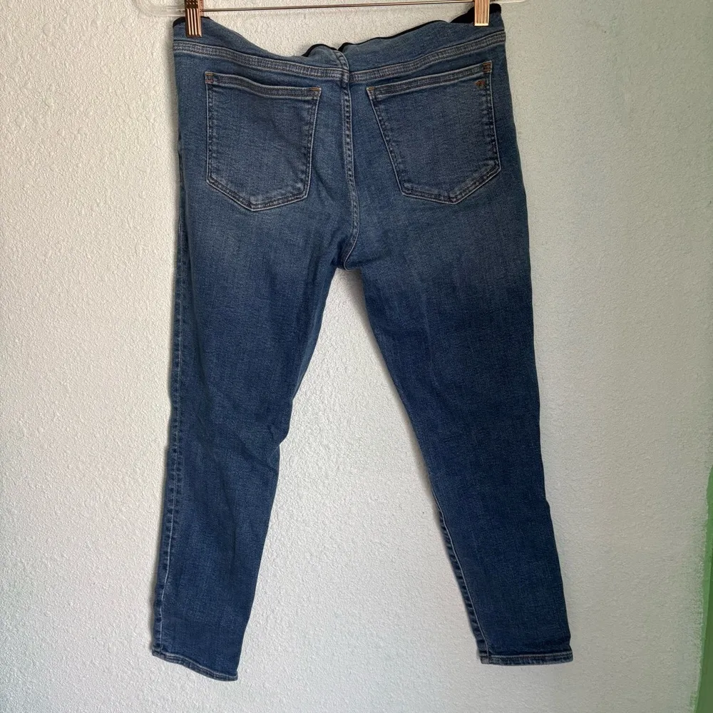 Madewell Cropped Maternity Jeans Size 28 - Image 2