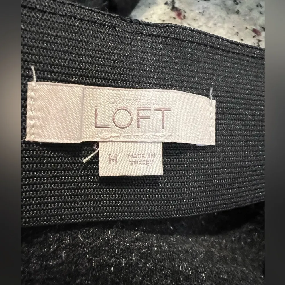 Loft woman’s grey size medium grey pencil skirt - Image 3