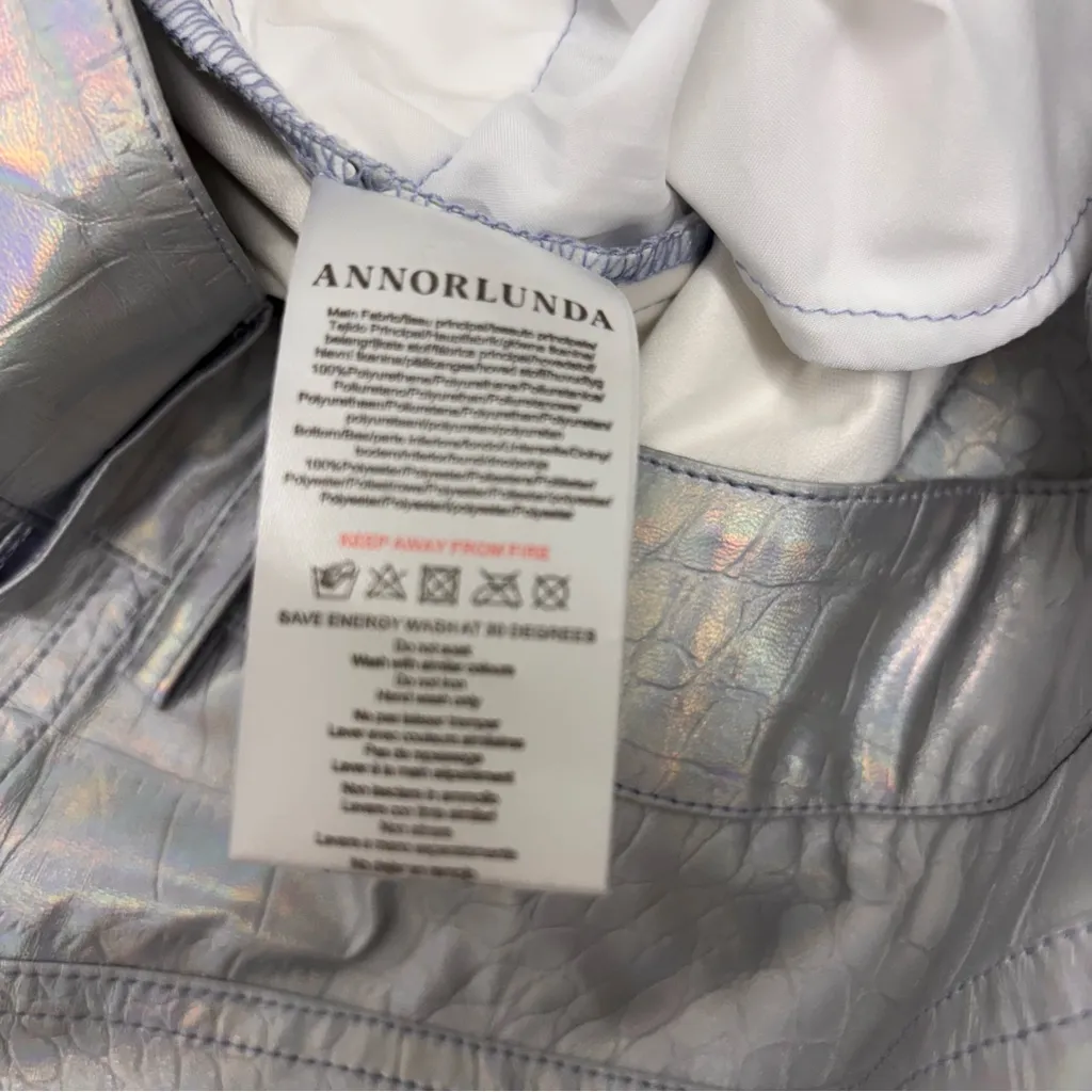Annorlunda Y2K Silver Metallic Holographic Croc Wide Leg Trousers Pants Size 4 - Image 9