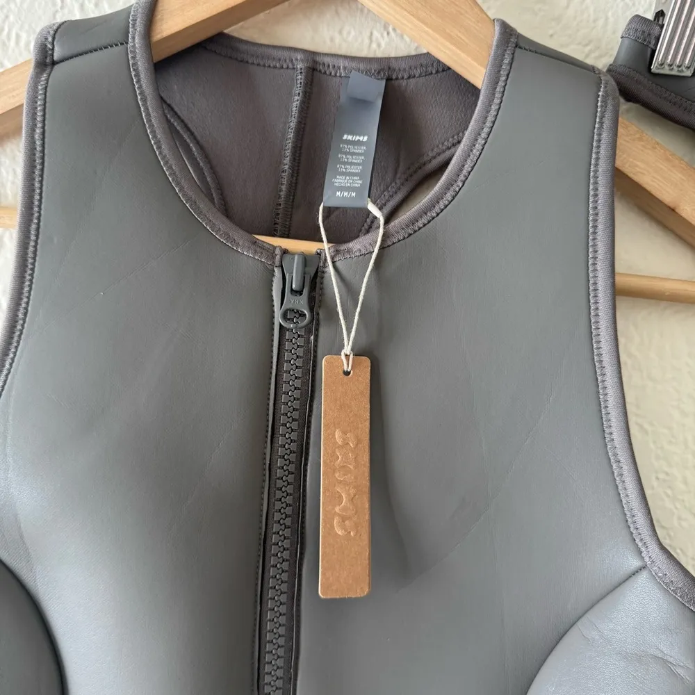 SKIMS SWIM RUBBERIZED SCUBA BIKINI GRAY CHALK Tanga Bottom and Track Top - Image 8