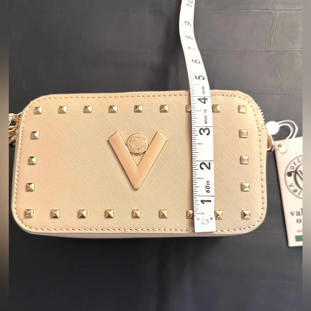 NWT Valentino Orlandi “V” Logo Double Zip Camera Bag with Adjustable Brand Strap - Image 6