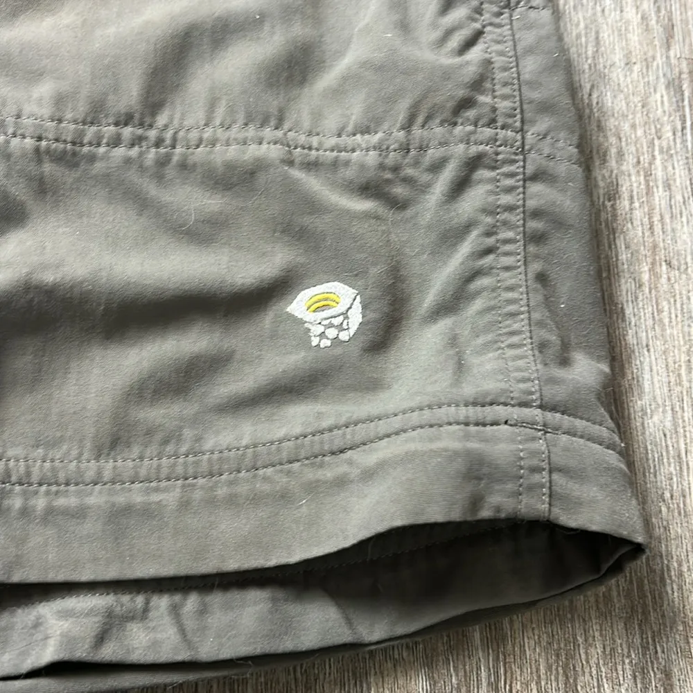 Mountain Hard Wear Olive Green Shorts Size 12 - Image 5