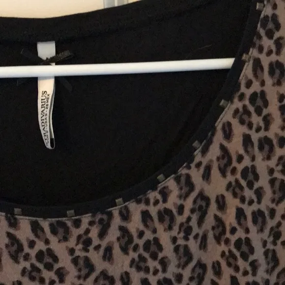 5/$15‎ Stradivarius t-shirt - Image 3