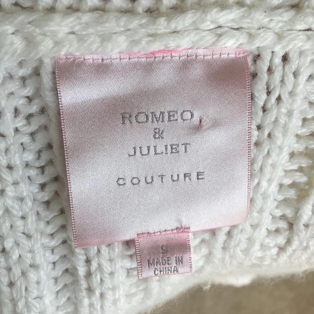 Romeo and Juliet Couture Sleeveless Hi-low Sweater - Image 6