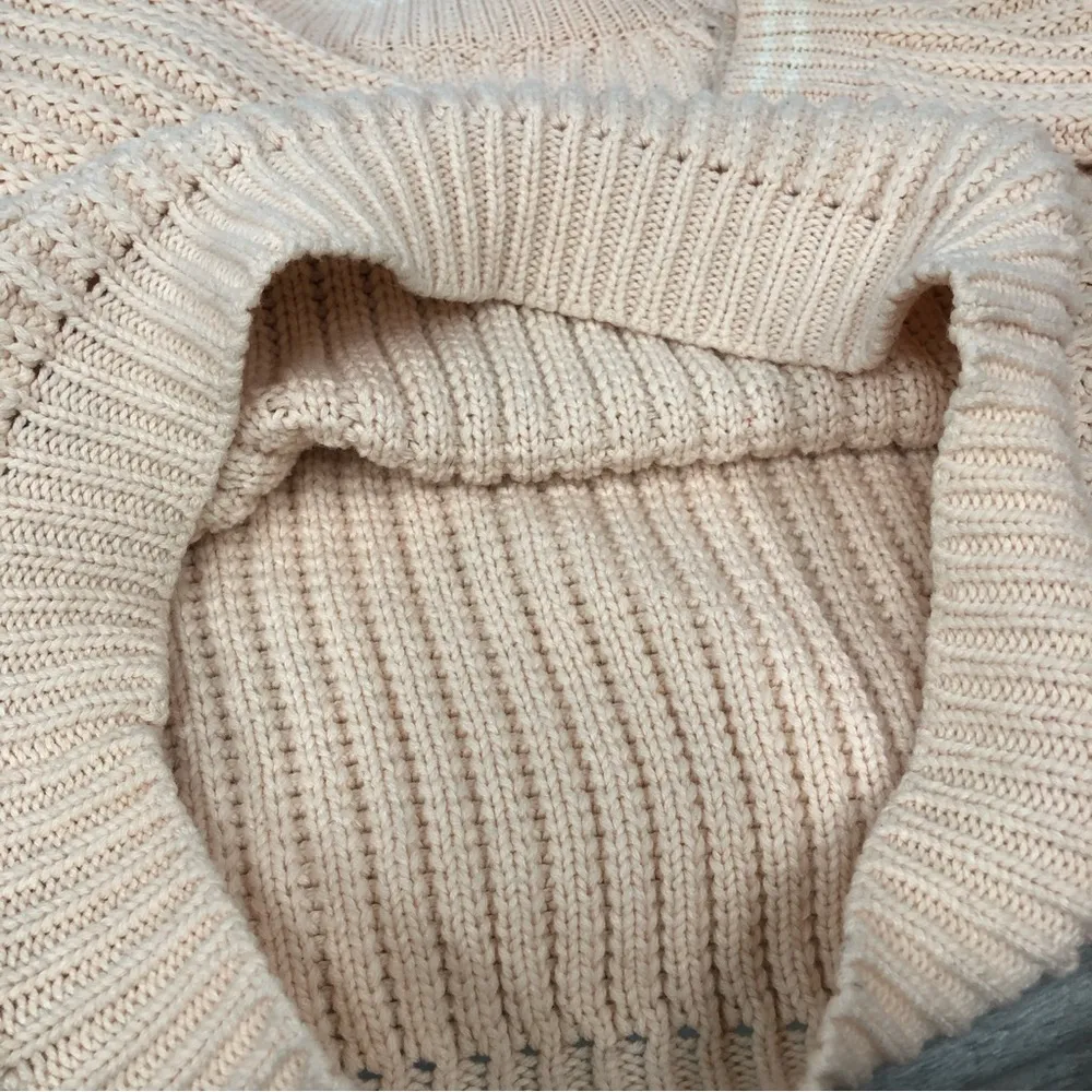 Rafferty sport vintage cropped sweater size medium - Image 8