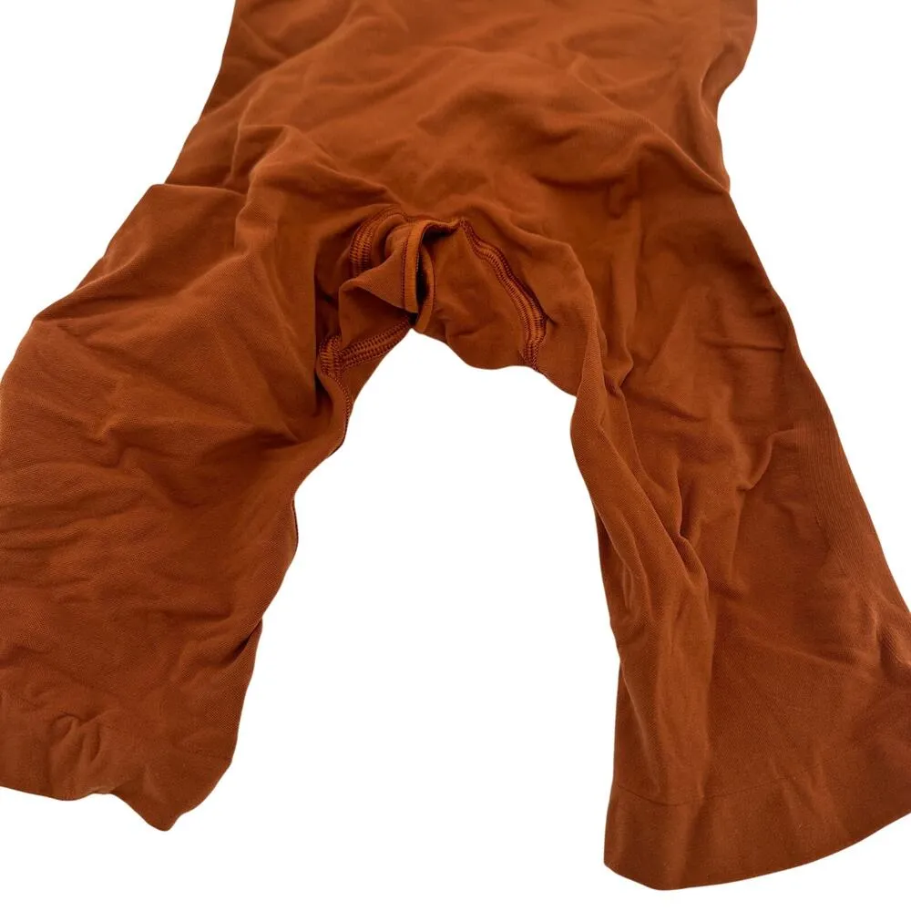 Skims Seamless Sculpt Sculpting Mid Thigh Short Size Medium NWOT - Image 2