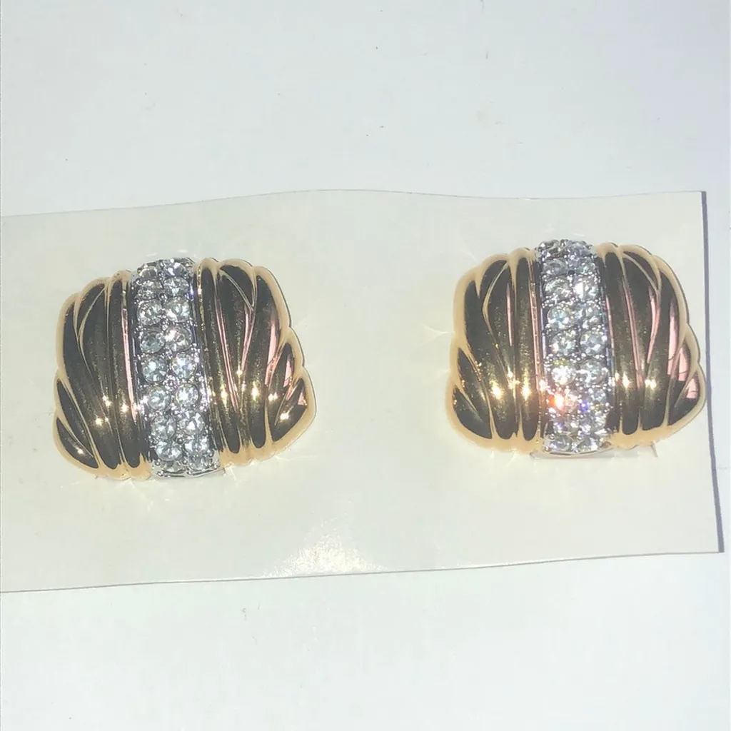Crystaline Brand Signed Gold Tone CZ Rhinestone Retro Vintage Clip On Earrings - Image 2