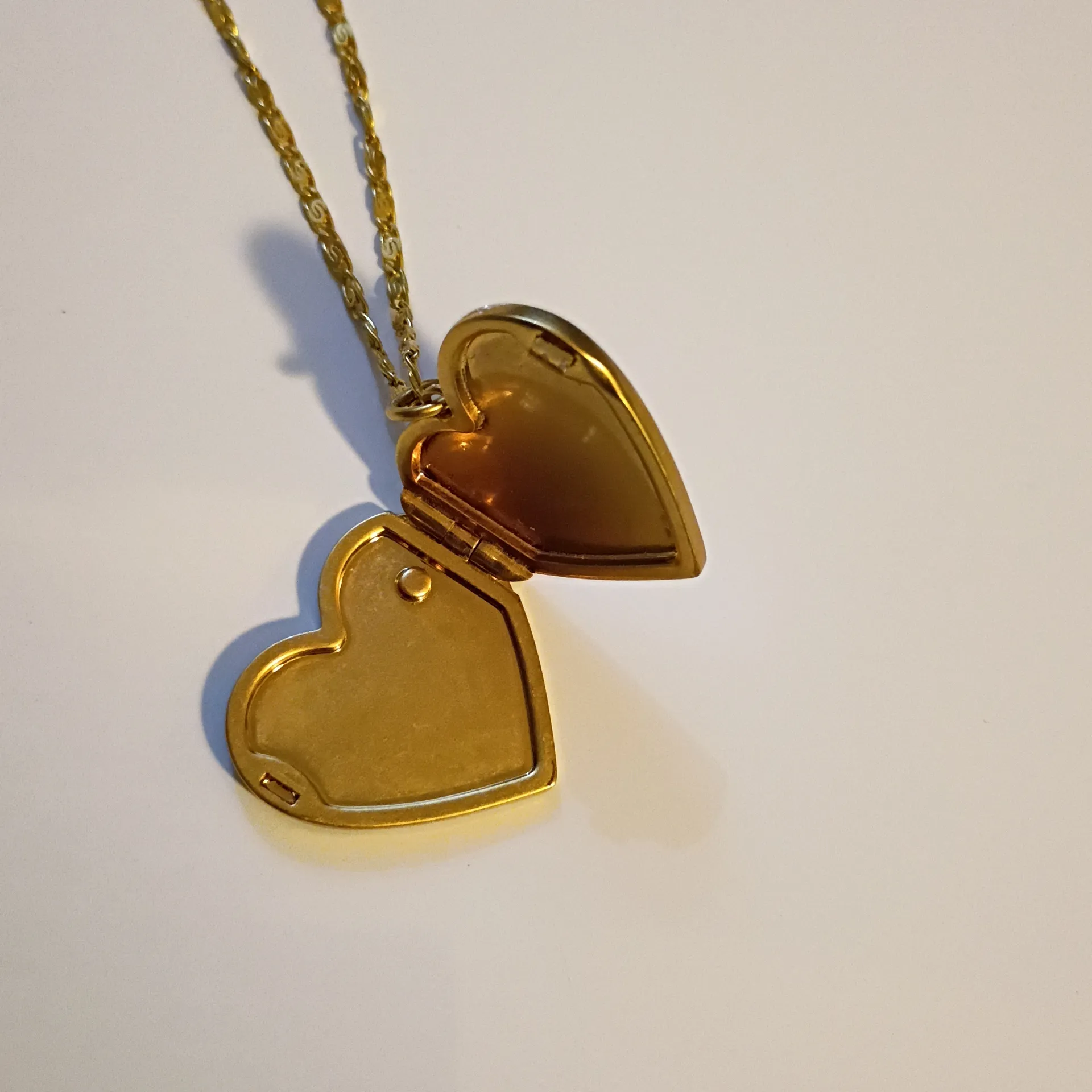 Tory Burch Gold Tone Heart Locket necklace - Image 5