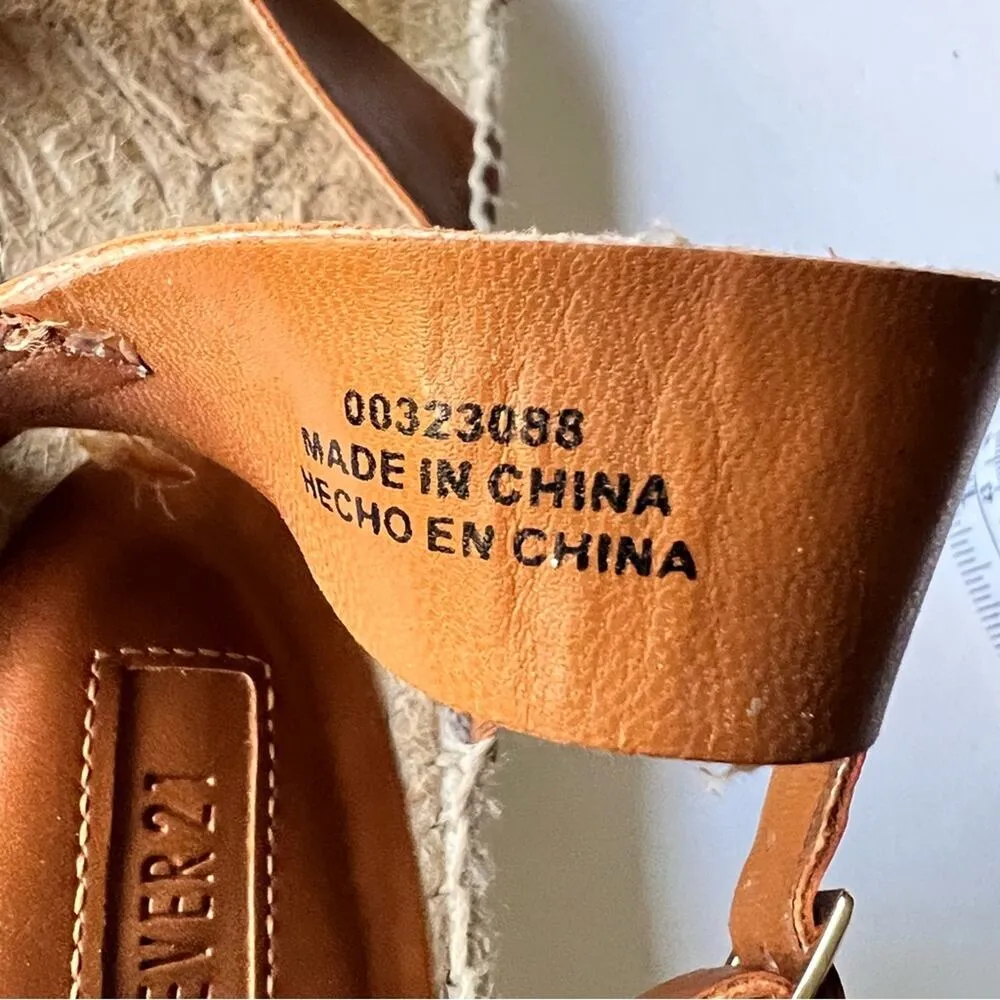 Forever 21 Women’s Sandals Sz 8 - Image 3