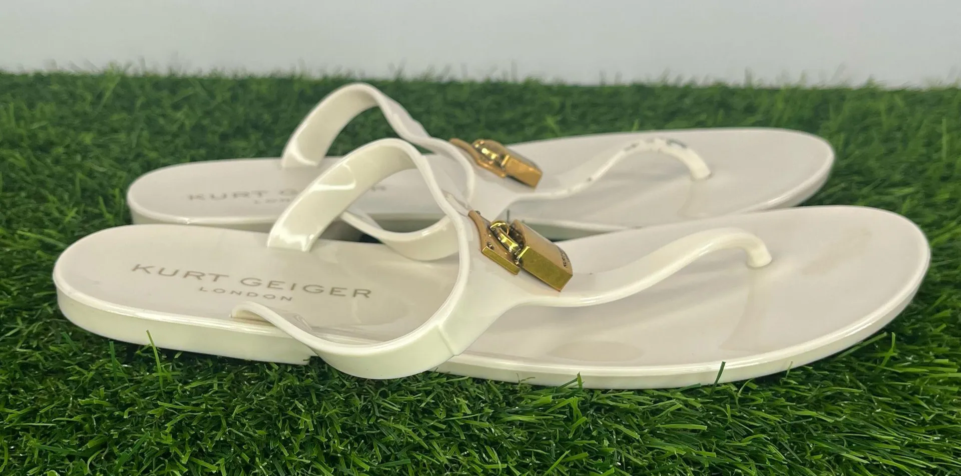 Kurt Geiger Brixton Jelly Sandal White Gold Lock size 37 - Image 3