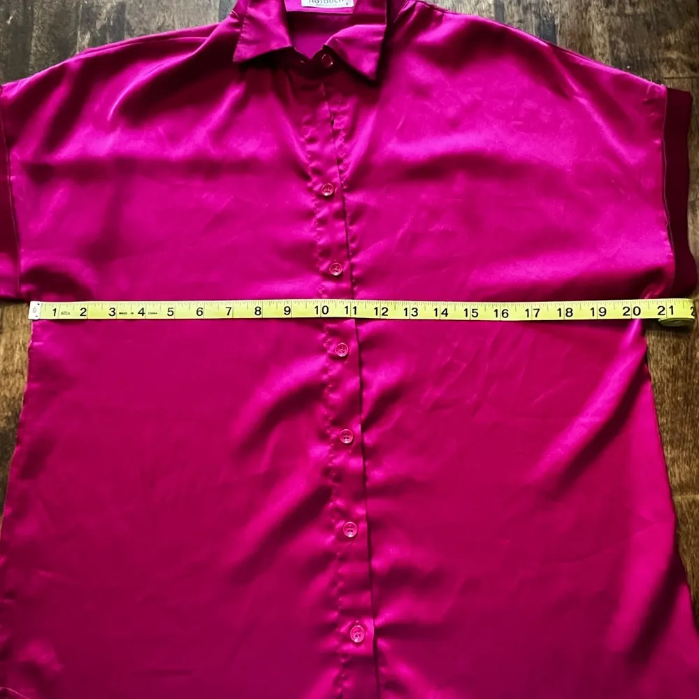 HOTOUCH Hot Pink Fuchsia Silky Button Front Short Sleeve Blouse Size Small - Image 8