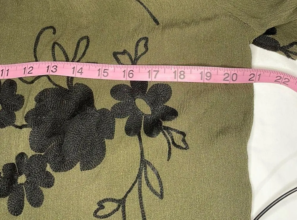 Off the shoulder or deep scoop neck tie sleeve embroidered lightweight blouse Black Size L - Image 3