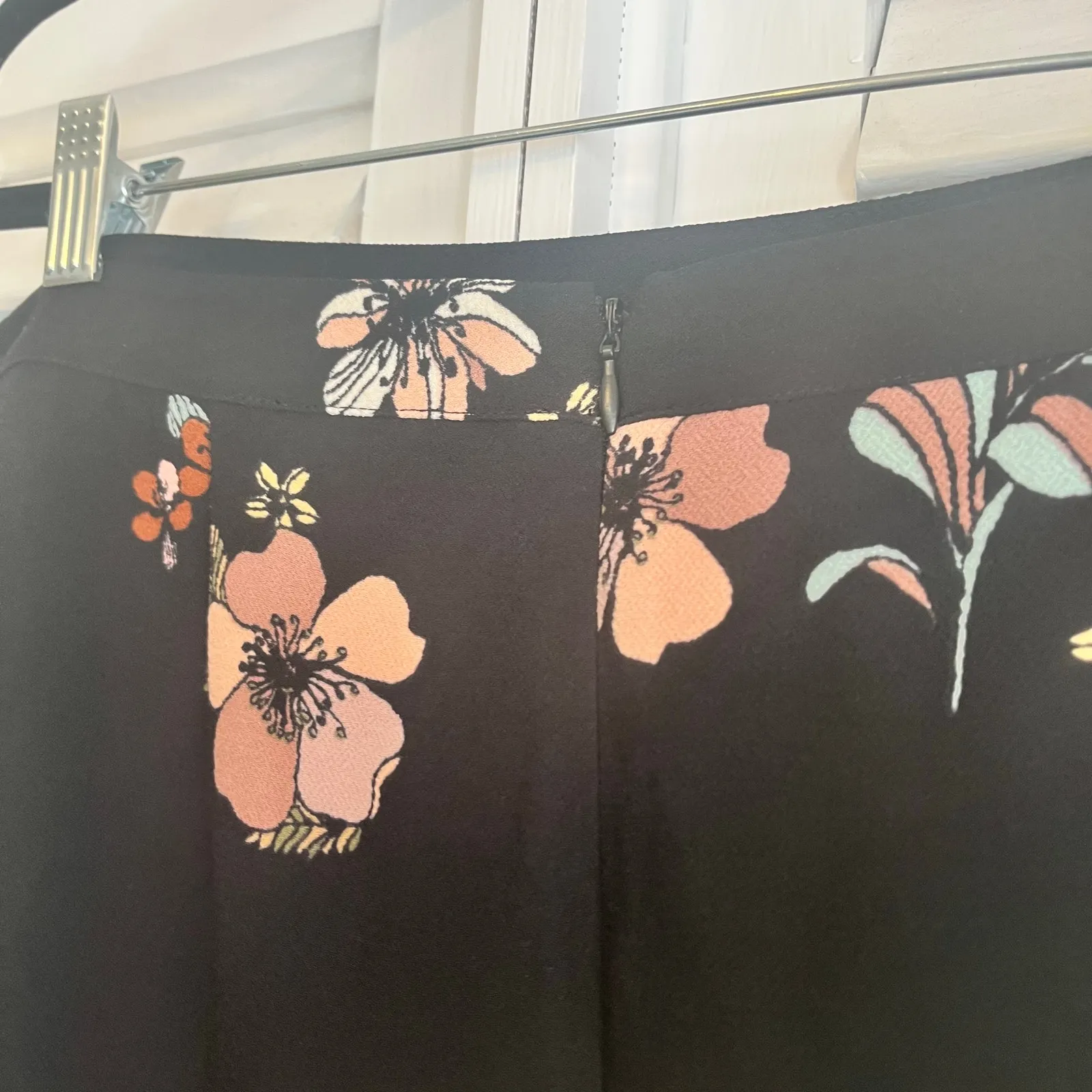 Who What Wear Black Floral Midi Skirt Size 14W‎ - Image 4
