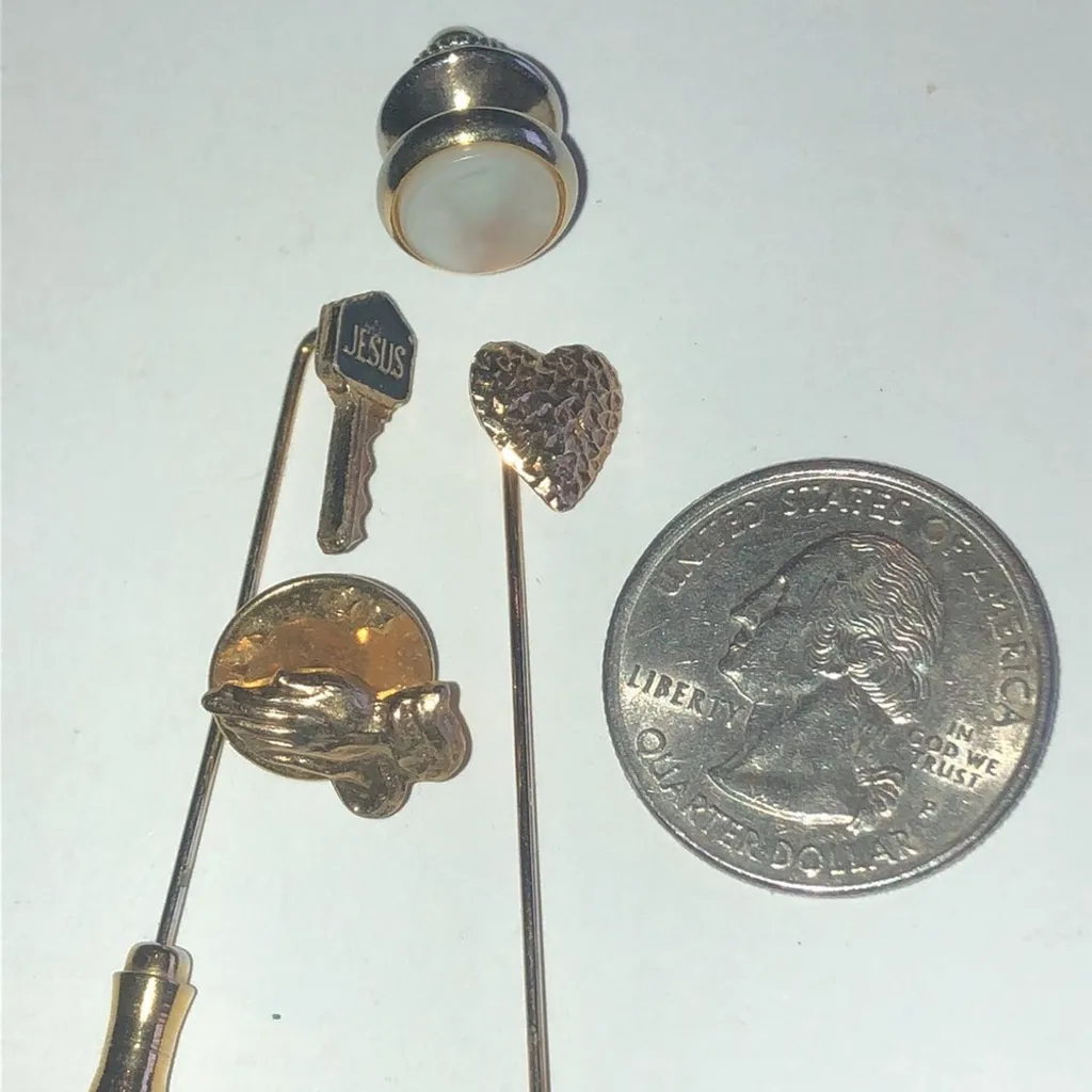 Lot of 4 Vintage Small Pins Tie Tacks Cross Religious Stick Pins Gold - Image 3
