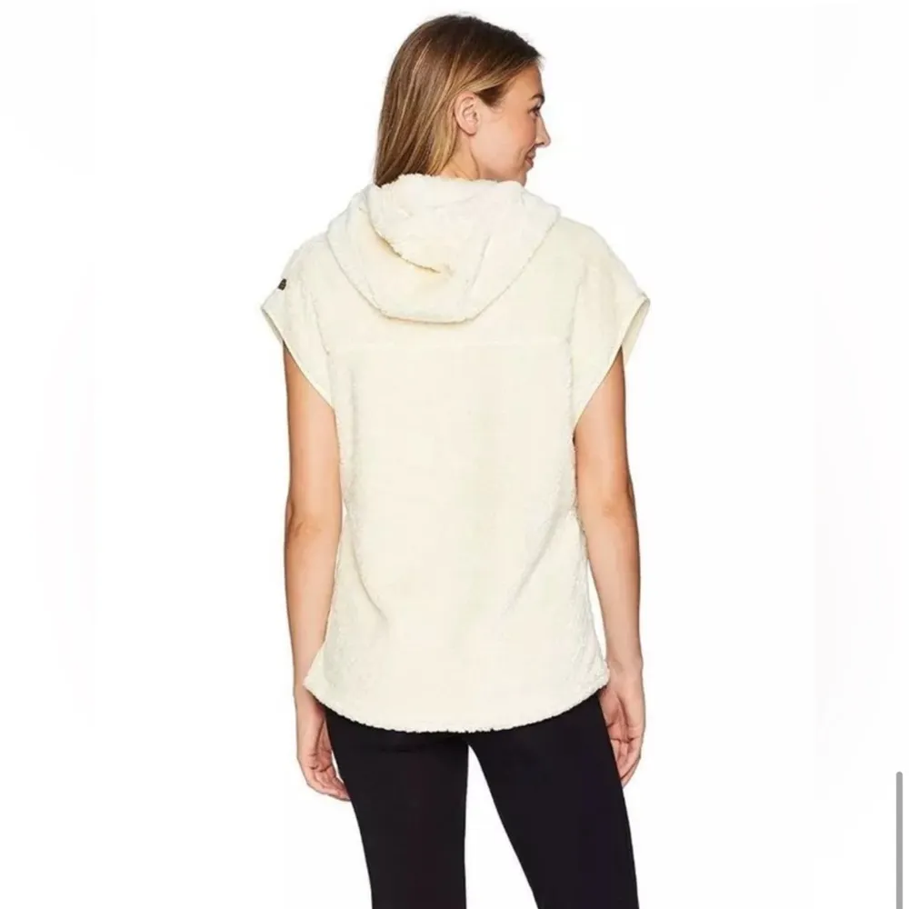 Columbia Fire Side II Sherpa Shrug Cream Women’s Fleece Poncho Jacket Medium - Image 5