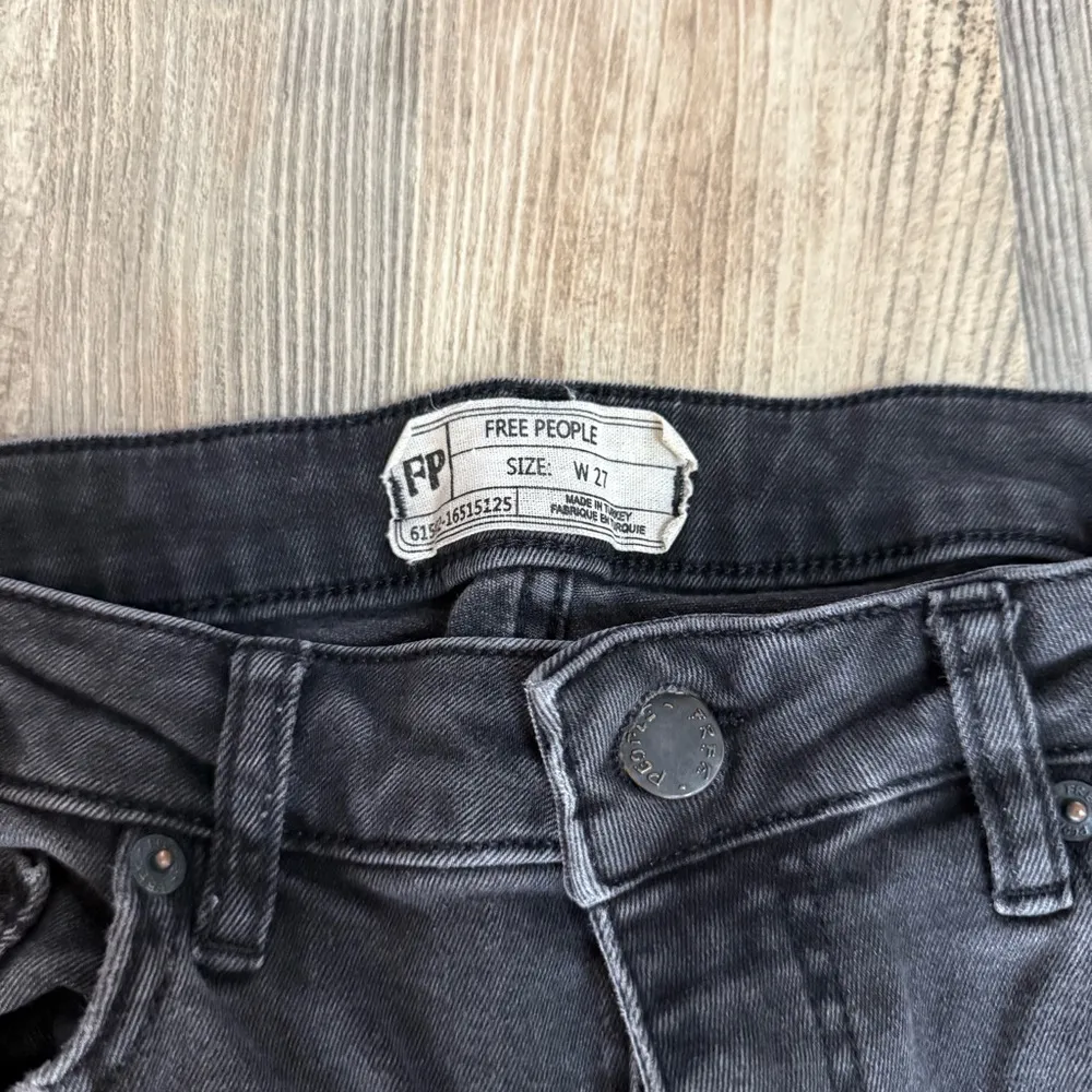 Free People Black Fringe Distressed Raw Hem Skinny Jeans W27 - Image 3