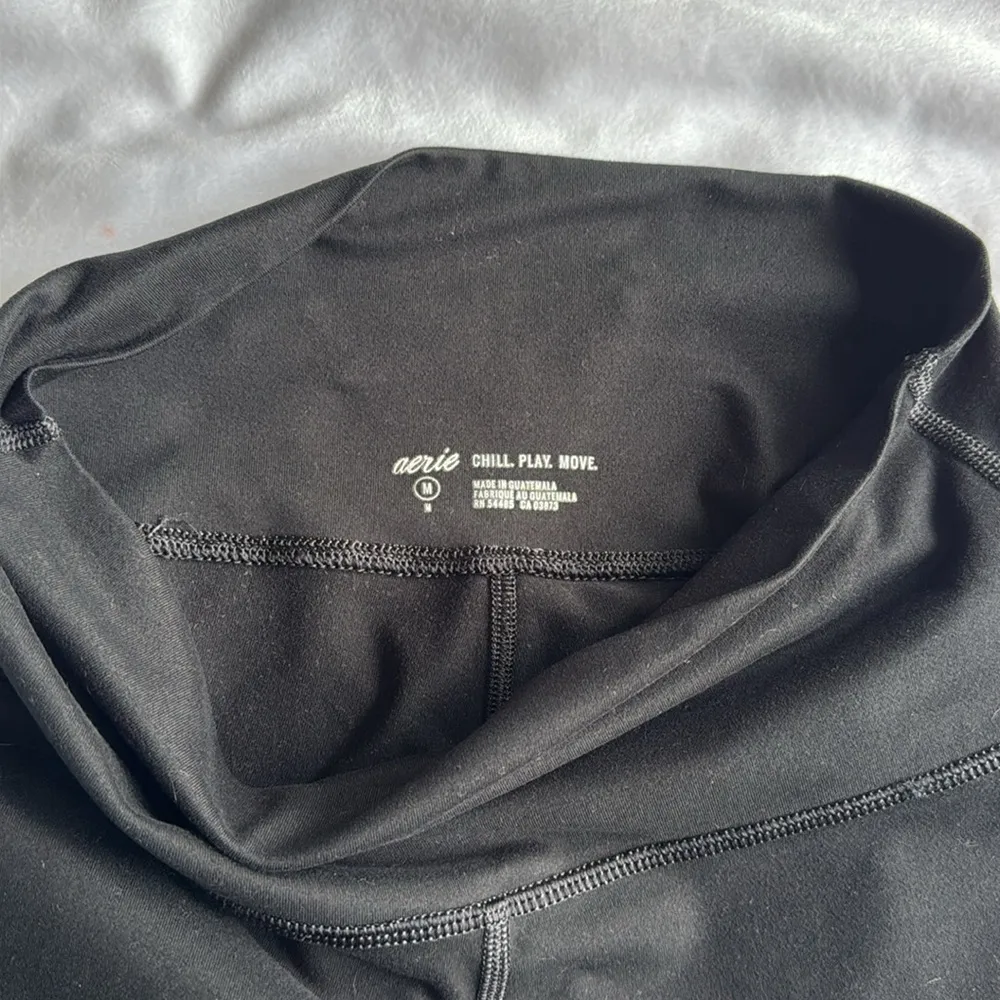 Aerie Chill Play Move Athletic Biker Shorts Pilates Work Out Athlete Gym - Image 3