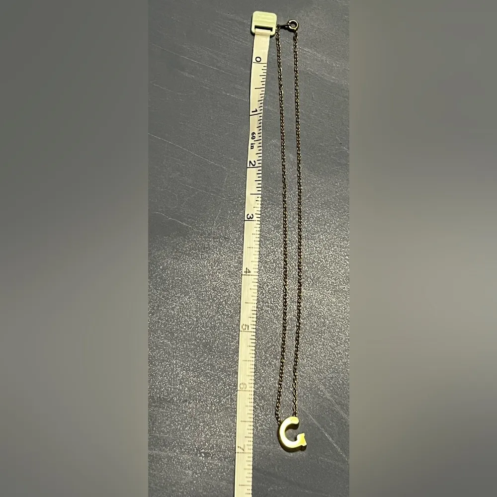 Gold Initial G Necklace - Image 4