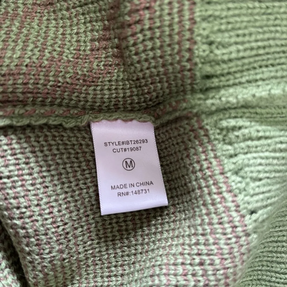 BLUE BLUSH Brand New Oversized Knitted Pullover Sweater. Women’s Sz M. - Image 6