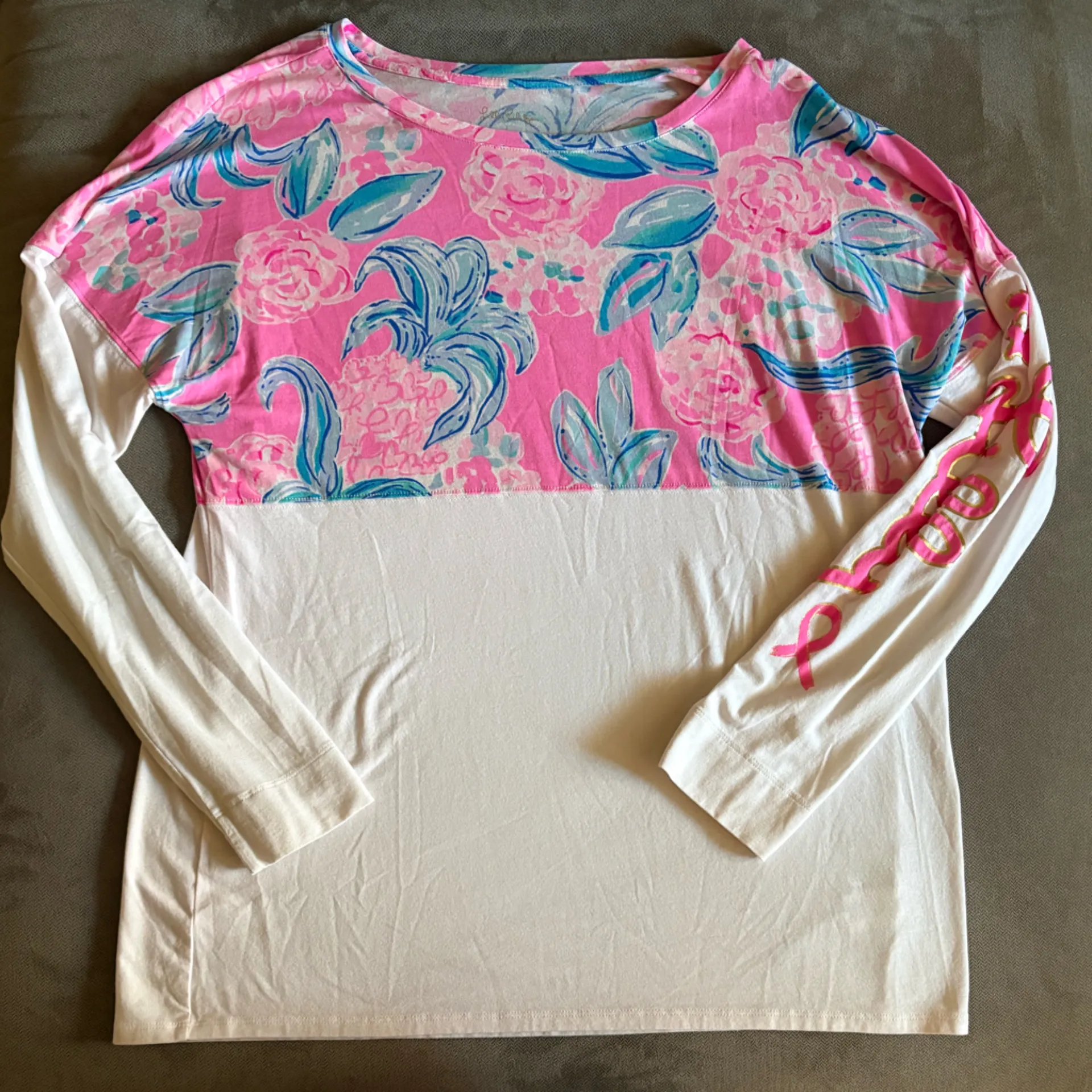 Lilly Pulitzer Finn tee Pinking Positive breast cancer print long sleeve size L - Image 3